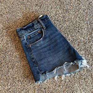 Abercrombie & Fitch High Rise denim Mom Shorts